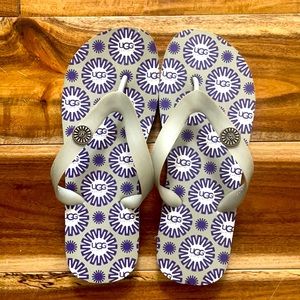 Womens Ugg flip flops